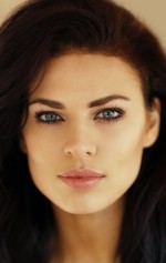 Twinnie Lee Moore