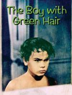 Фото Мальчик с зелеными волосами