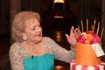 Betty White's 90th Birthday: A Tribute to America's Golden Girl: 400x267 / 25 Кб