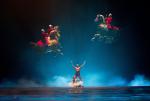 Cirque du Soleil: Сказочный мир в 3D: 1334x890 / 141 Кб