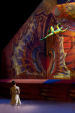 Cirque du Soleil: Сказочный мир в 3D: 1365x2048 / 436 Кб