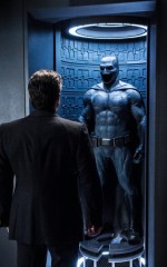 Бэтмен против Супермена: На заре справедливости: 469x750 / 190.21 Кб