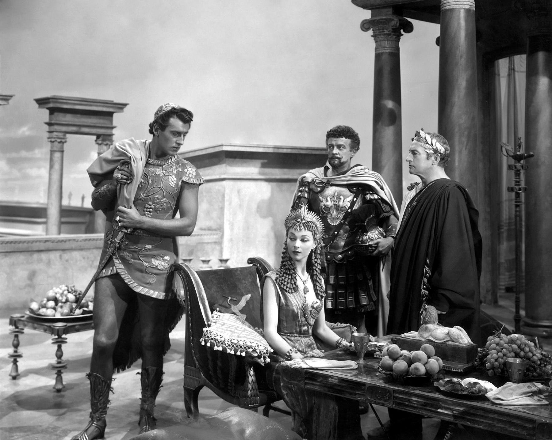 Фото - Цезарь и Клеопатра: 1800x1436 / 279.52 Кб