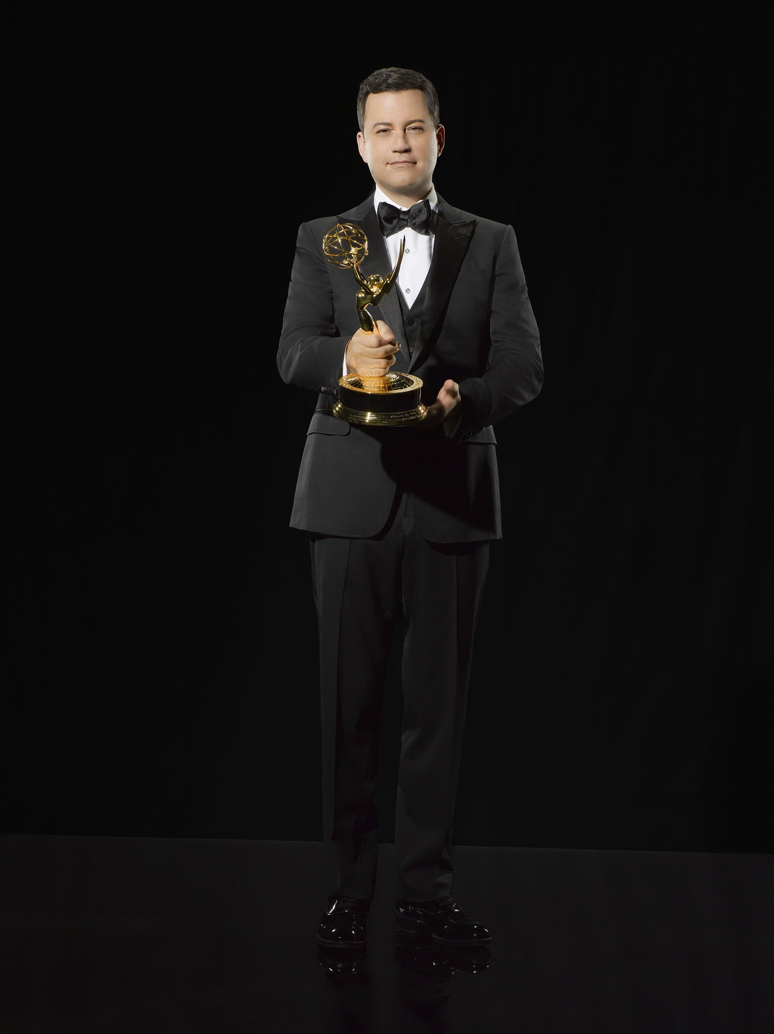 Фото - The 64th Primetime Emmy Awards: 1533x2048 / 127 Кб