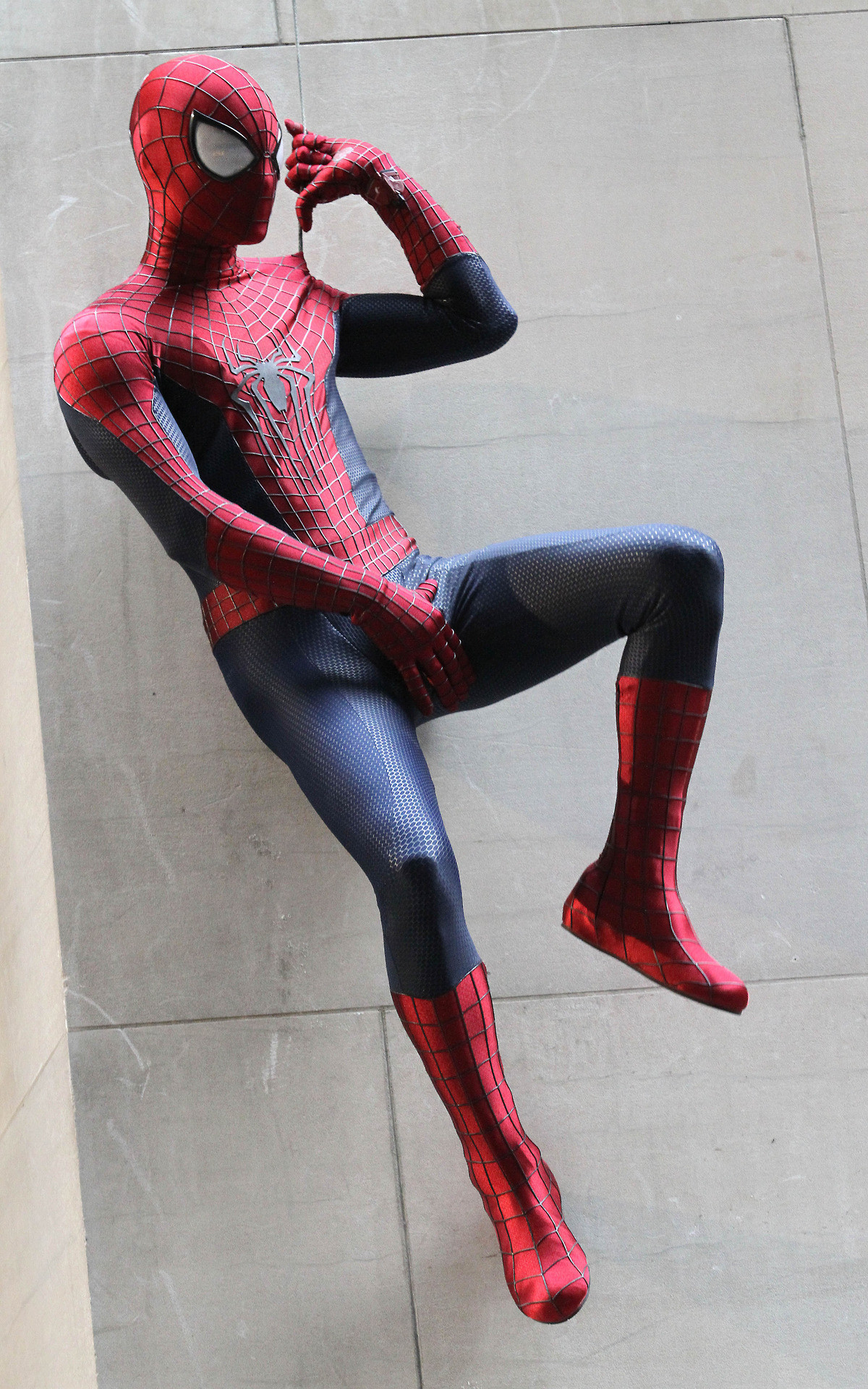 Фото - Новый Человек-паук: Высокое напряжение: 1200x1920 / 748.28 Кб