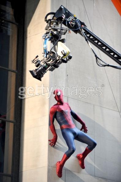 Фото - Новый Человек-паук: Высокое напряжение: 395x594 / 35.17 Кб