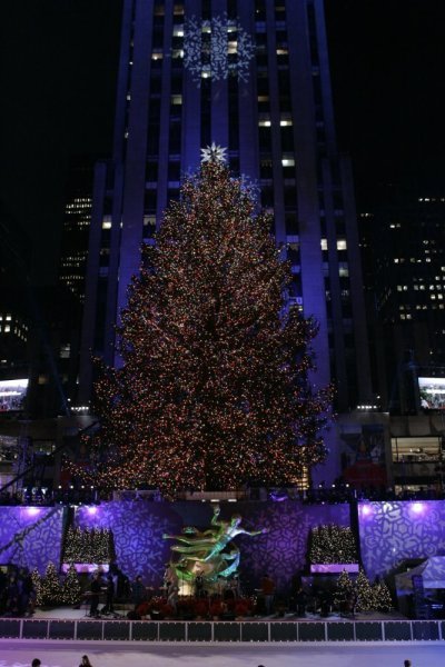 Фото - Christmas in Rockefeller Center: 400x600 / 57 Кб