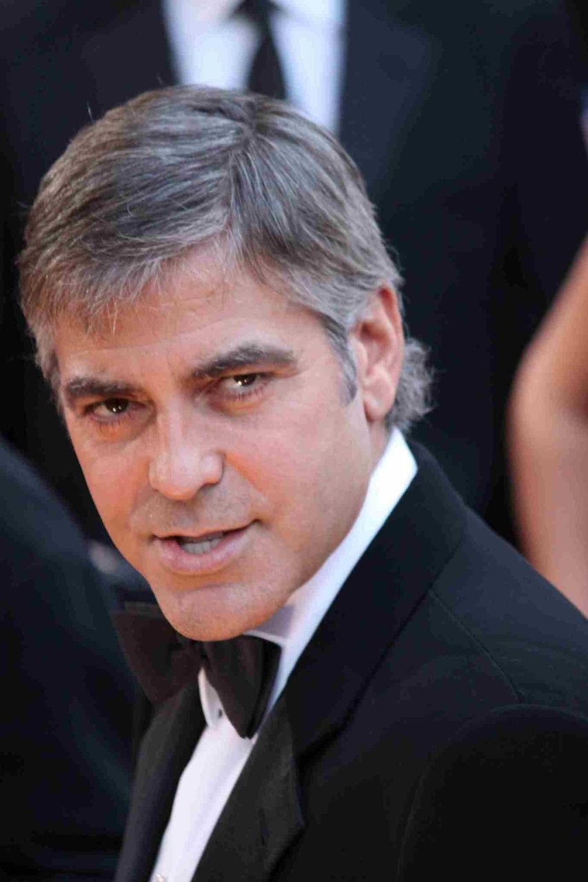 Фото - Джордж Клуни: 853x1280 / 105 Кб