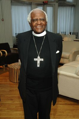 Фото - Desmond Tutu: 266x400 / 20 Кб